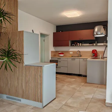 Ferienwohnung, Neu Eingerichtet, 5 Km Zur Mosel Apartman
