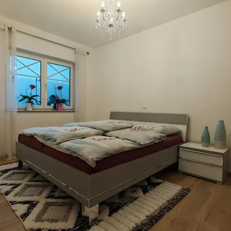 Apartman Ferienwohnung, Neu Eingerichtet, 5 Km Zur Mosel Rivenich