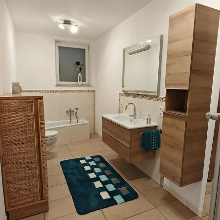 Apartman Ferienwohnung, Neu Eingerichtet, 5 Km Zur Mosel *