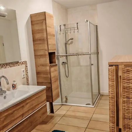 Apartman Ferienwohnung, Neu Eingerichtet, 5 Km Zur Mosel *